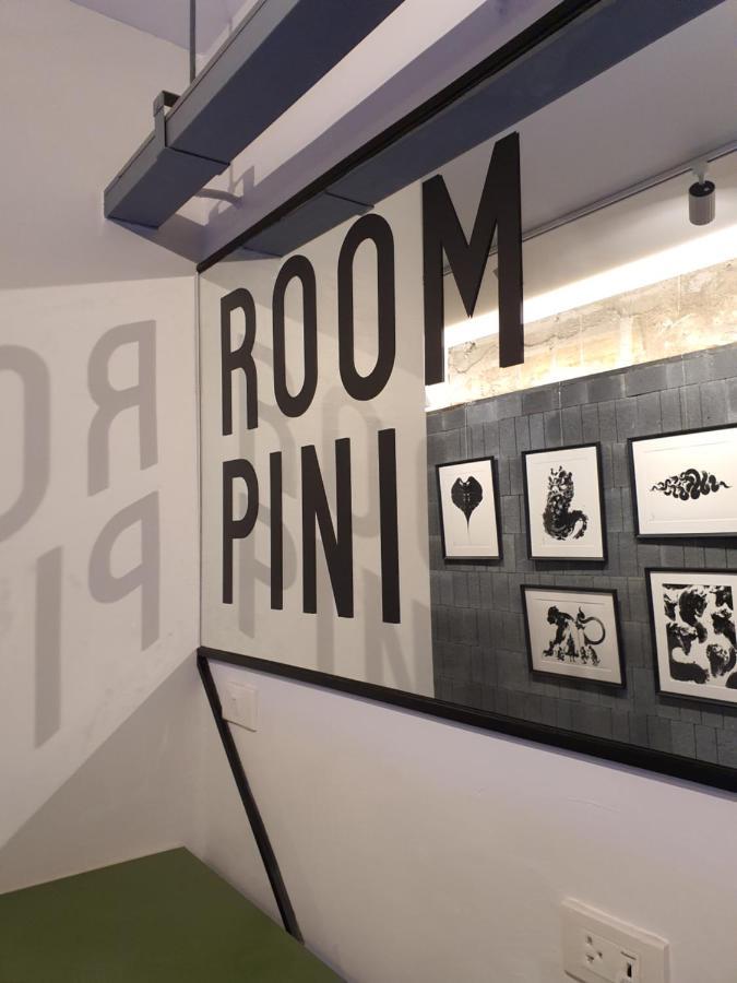 Roompini Bangkok Kültér fotó