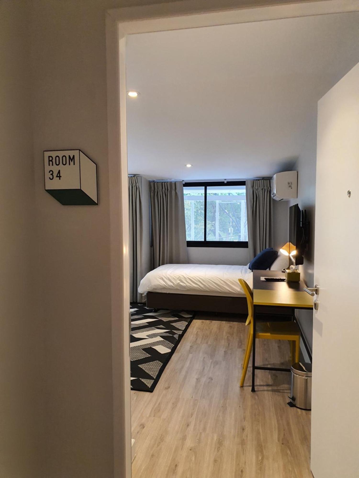 Roompini Bangkok Szoba fotó