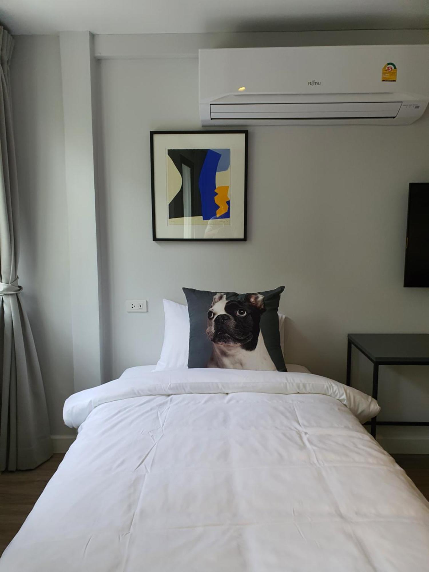 Roompini Bangkok Szoba fotó