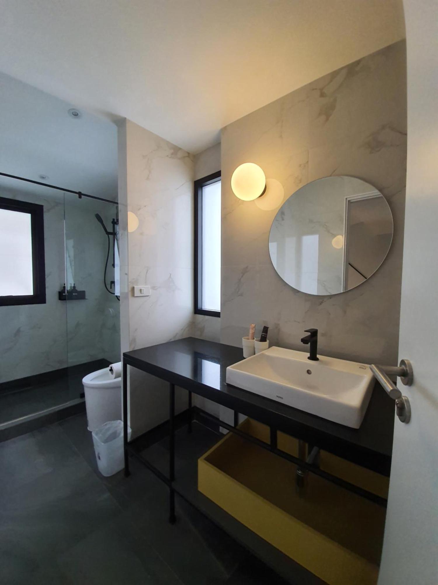 Roompini Bangkok Szoba fotó